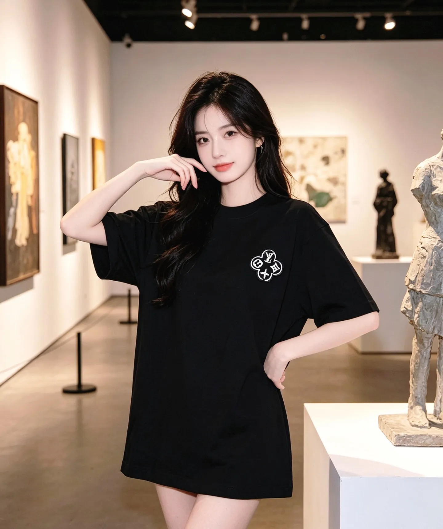 Louis Vuitton/Louis Vuitton three-flower large patch embroidered round neck short sleeves on the back